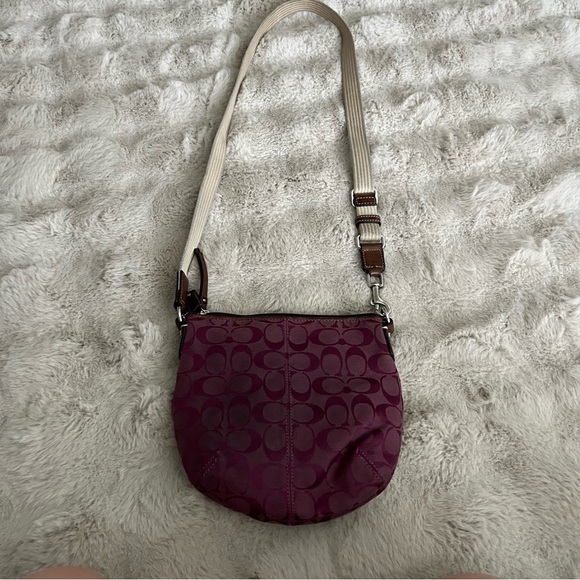 Coach Crossbody Bag Purple Signature C Pleated Small Purse Adjustable Strap - Picture 8 of 15